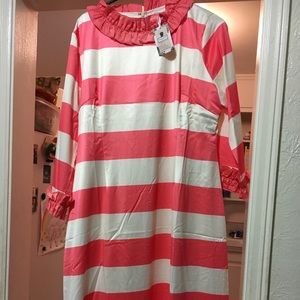 Dainty Jewels satin dress